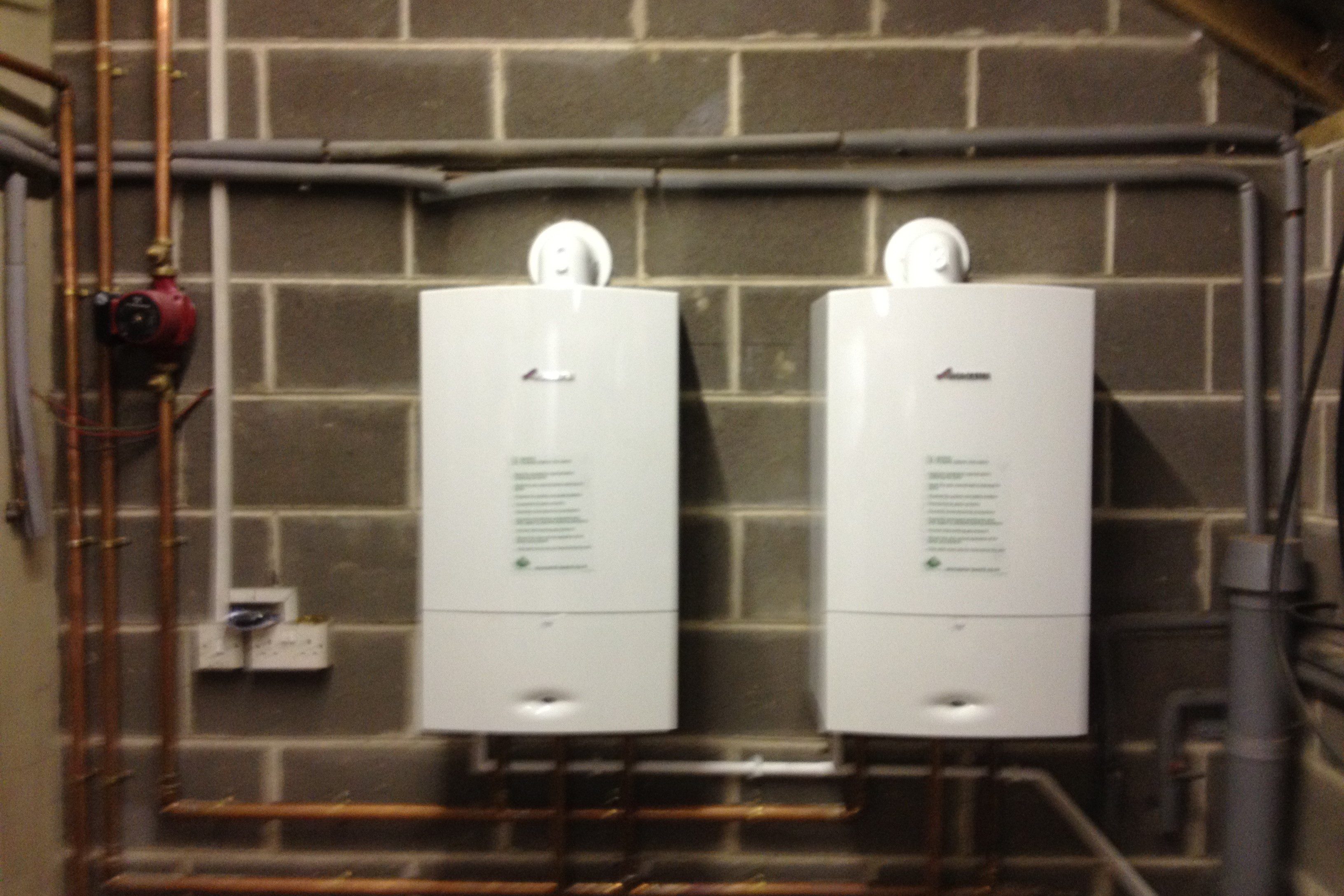 3-2 Two Worcester 40 cdi boilers piped on a header for large properties with a high central heating demand