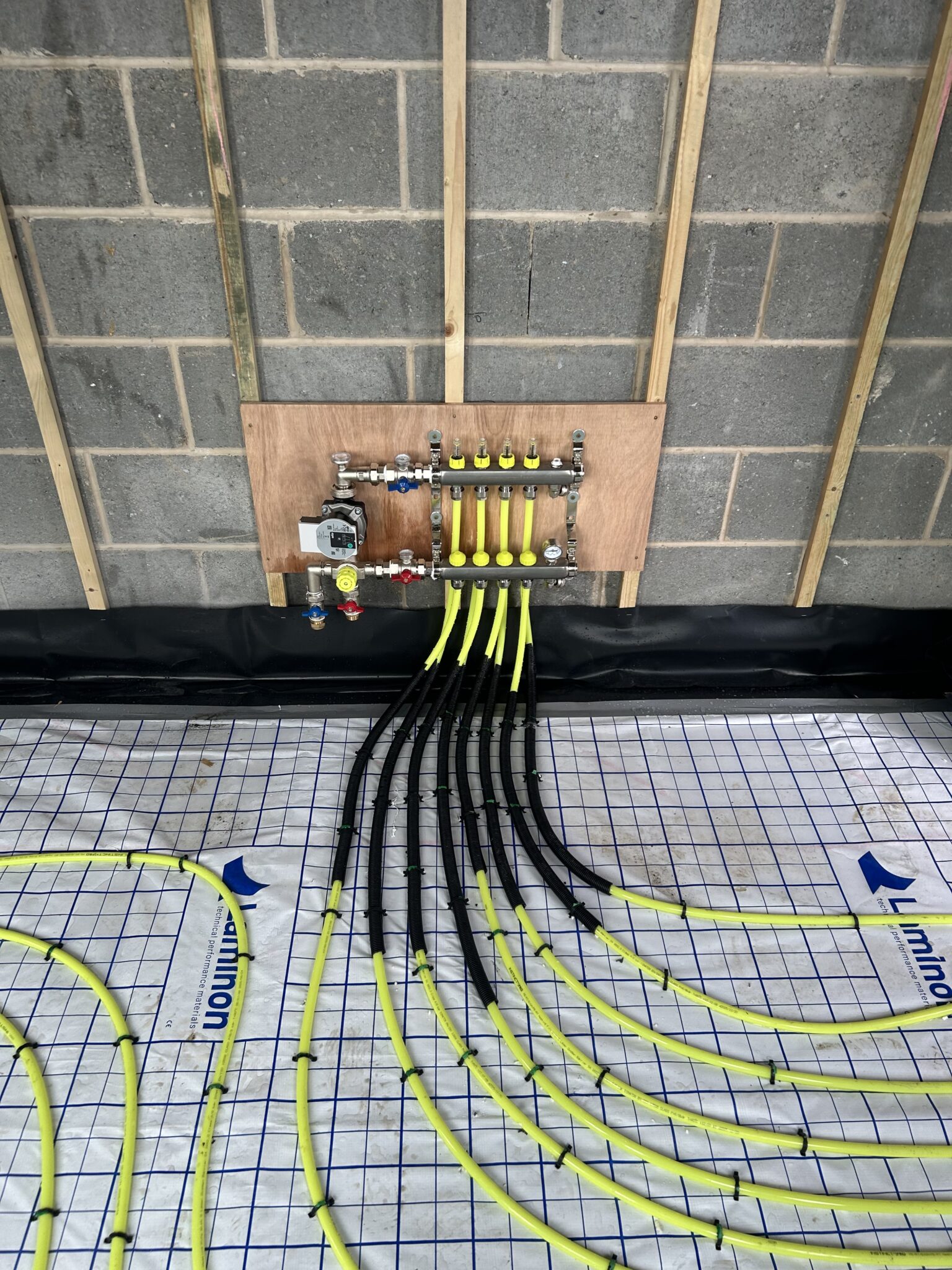 Underfloor heating in Lindley, Huddersfield1